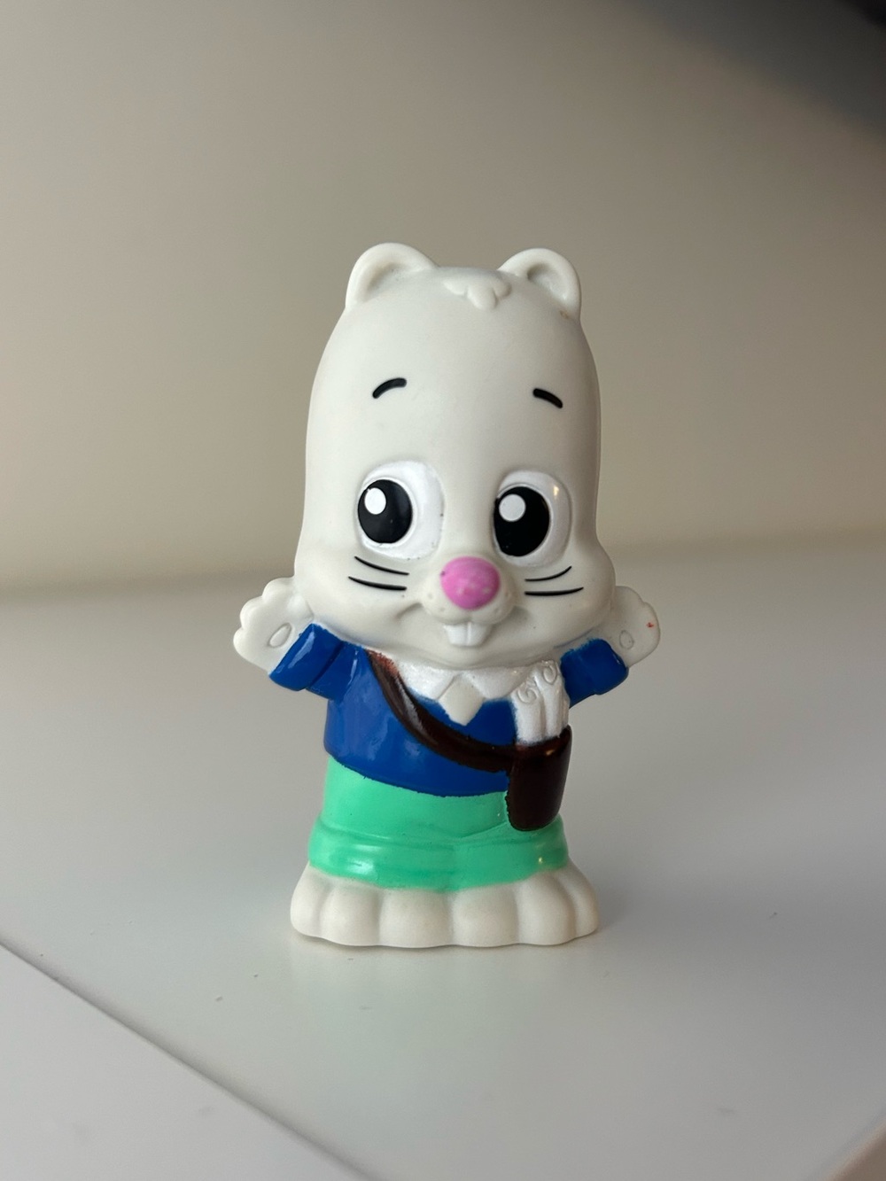 Little Tikes Apple Grove Pals White Bunny Figurine